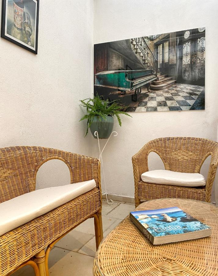 La Dimora Del Mercante - Puglia Mia Apartments Monopoli Extérieur photo
